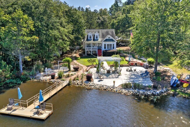 Foto del edificio - 189 Oakcrest Ln