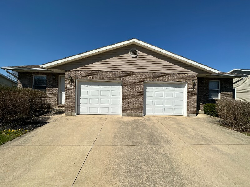 Foto principal - 219b-219 Robb Ave