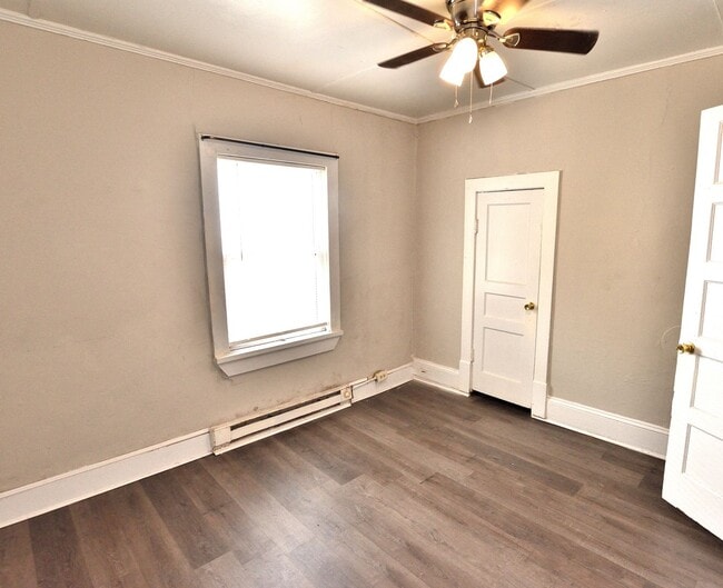 Building Photo - 610 Carolina Ave
