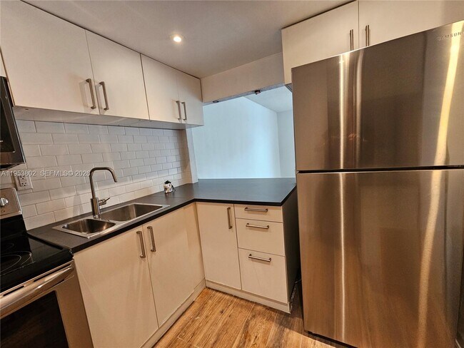 Foto del edificio - 4550 NW 9th St