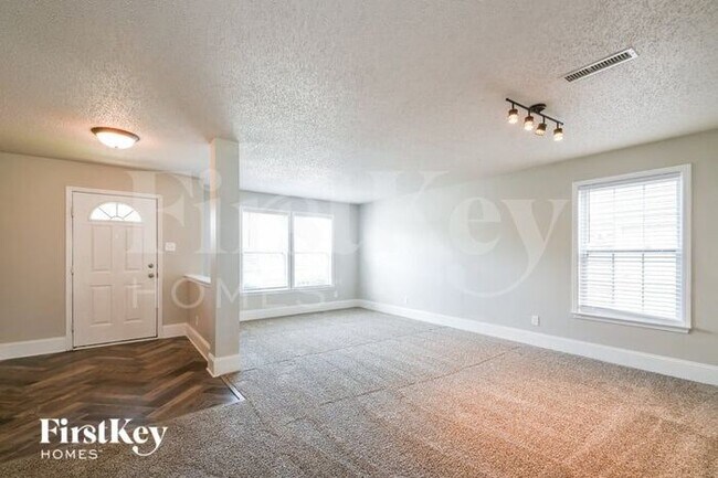 Building Photo - 12593 Loyalty Dr