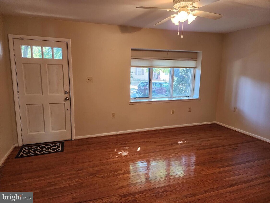 4004 Cottage Terrace, Brentwood, MD 20722 House Rental in Brentwood