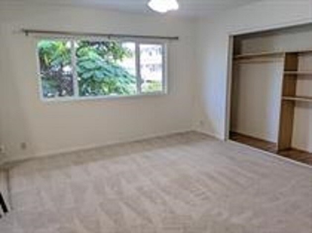 Building Photo - 809 Paani St