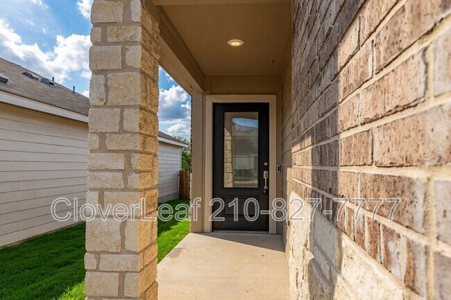 Building Photo - 706 Red Fld Wy
