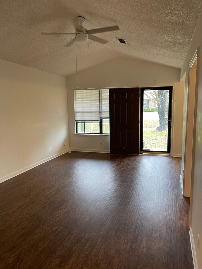 Foto del edificio - 3 Bed in North Murfreesboro