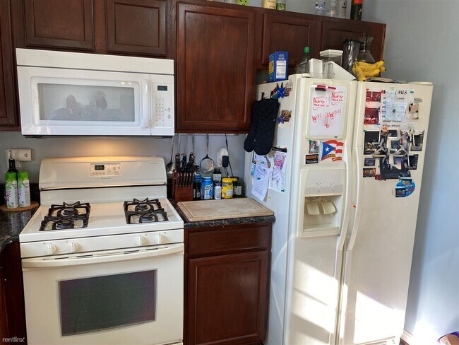 Building Photo - 3 br, 2 bath House - 3711 Community Dr