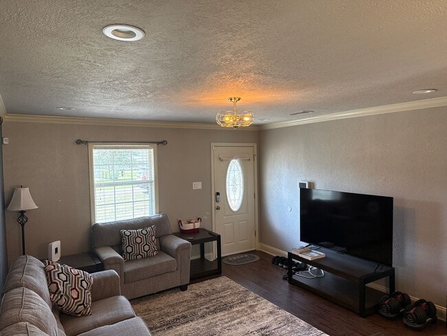 Building Photo - 1808 Elmer Neely Dr