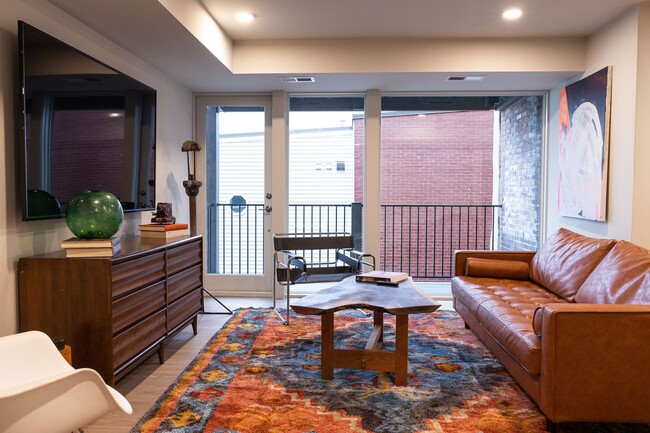 Foto del interior - 6 BR, 6 BA Co-living Apartment, Artist Des...