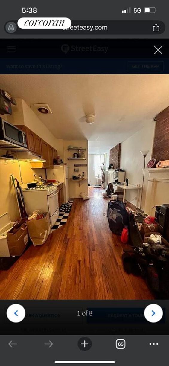 Building Photo - 536 W 47th St