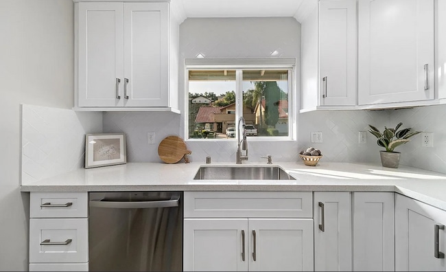 Building Photo - Bright 1BD Back House for Rent in Rowland Unified School District