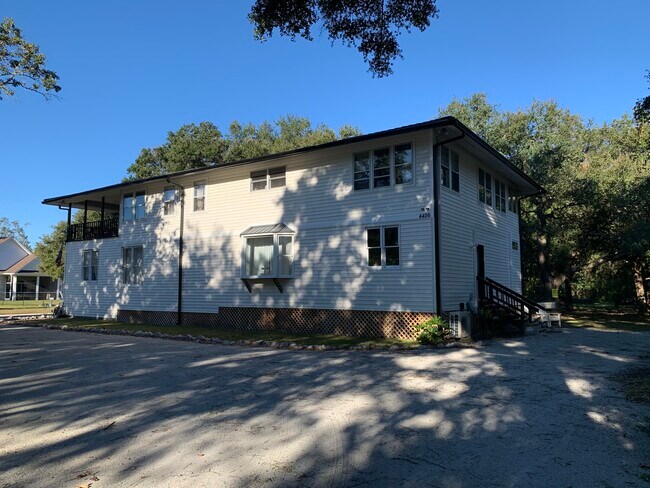 Building Photo - 4426 Old Kings Hwy