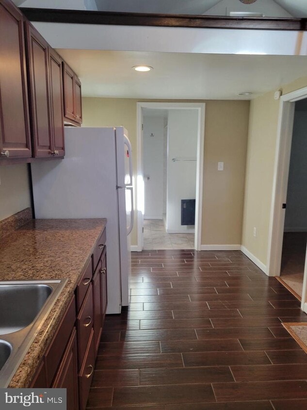 44 Chestnut St, Pennsville Township, NJ 08070 House Rental in