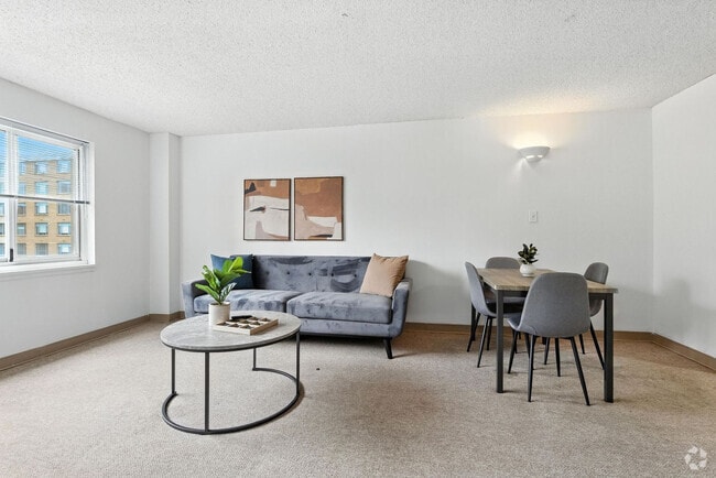 Building Photo - 1711 Bellevue Ave