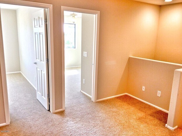 Foto del edificio - 1950 N Center St