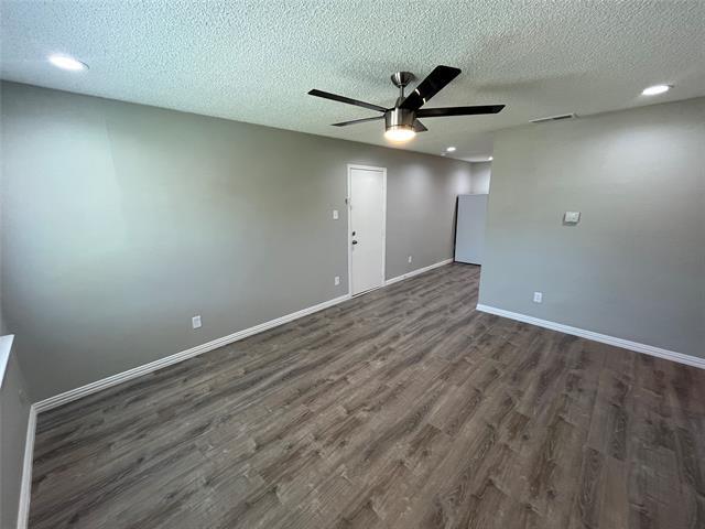 Building Photo - 513 Henderson Cir