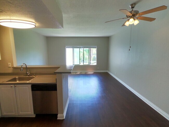 Building Photo - 8722 De Soto Ave