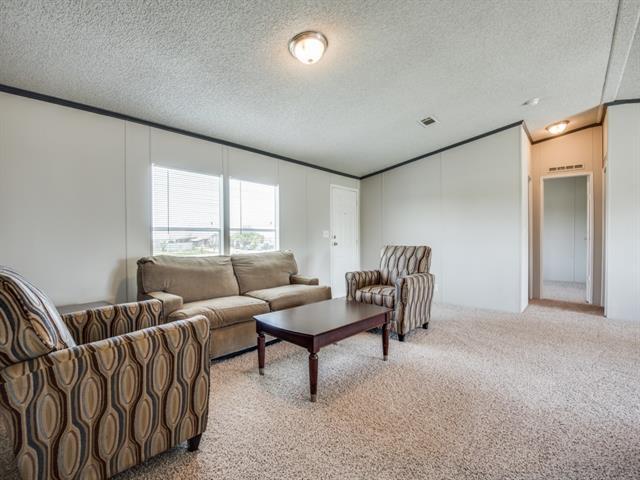 Foto del edificio - 4021 Meadow Vista Cir