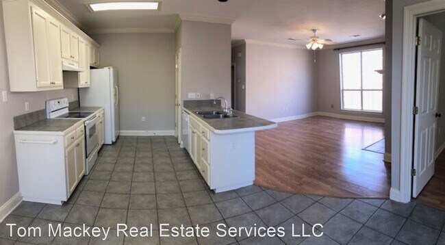 Foto del edificio - 3 br, 2 bath House - 5555 Ducros Dr.