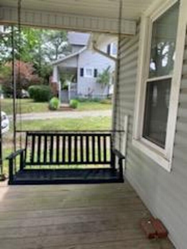 Foto del edificio - Christiansburg, 2 BR / 1 BA, Available in ...