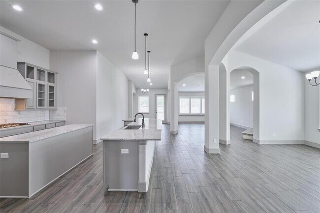 Foto del edificio - 22348 Misty Woods Ln