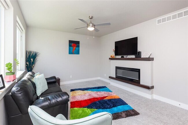 Foto del edificio - 17126 Blue Sage Ln