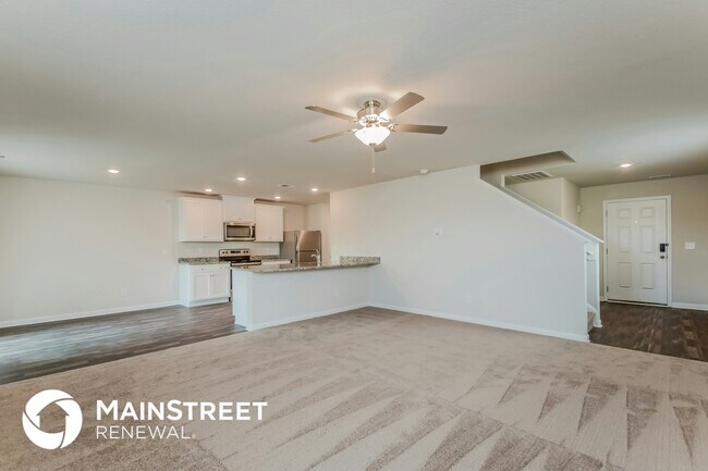 Foto del edificio - 244 Indian Summer St