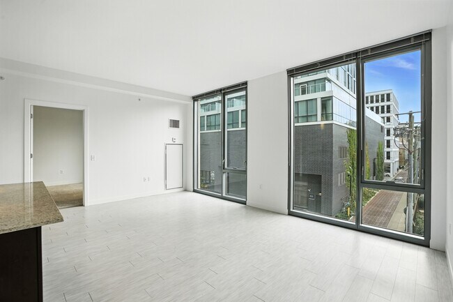 Foto del edificio - 155 Forest Ave