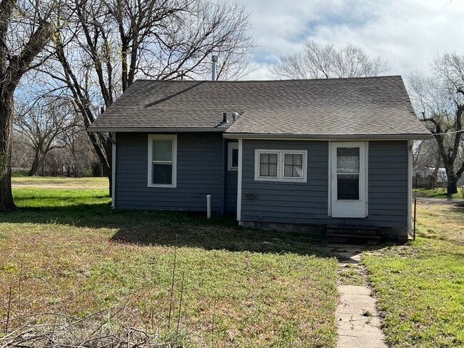 Building Photo - 217 N 10th St