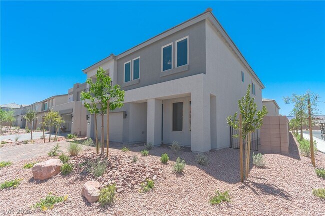 Building Photo - 5733 S Tioga Way