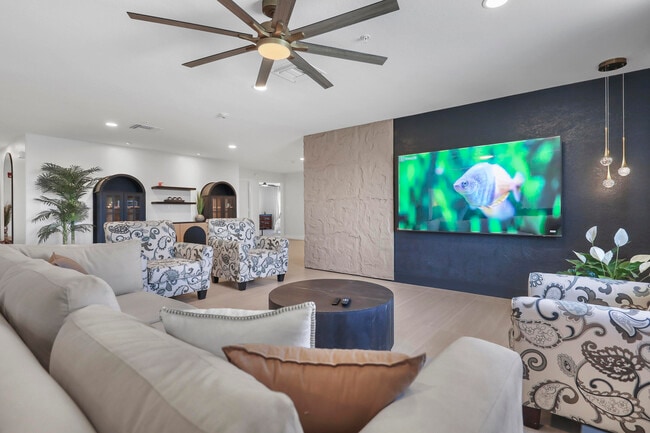 Building Photo - 2246 Paseo Roseta