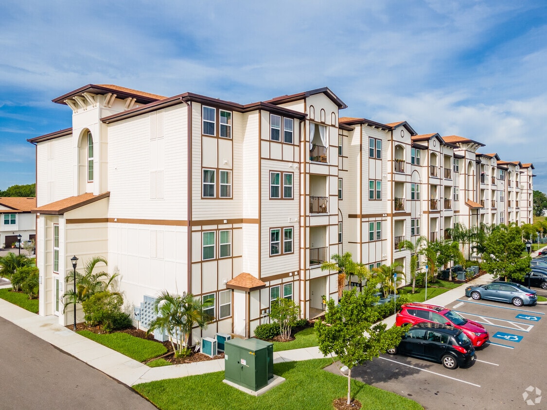 Cortona South Tampa Apartments 5145 S Dale Mabry Hwy Tampa, FL