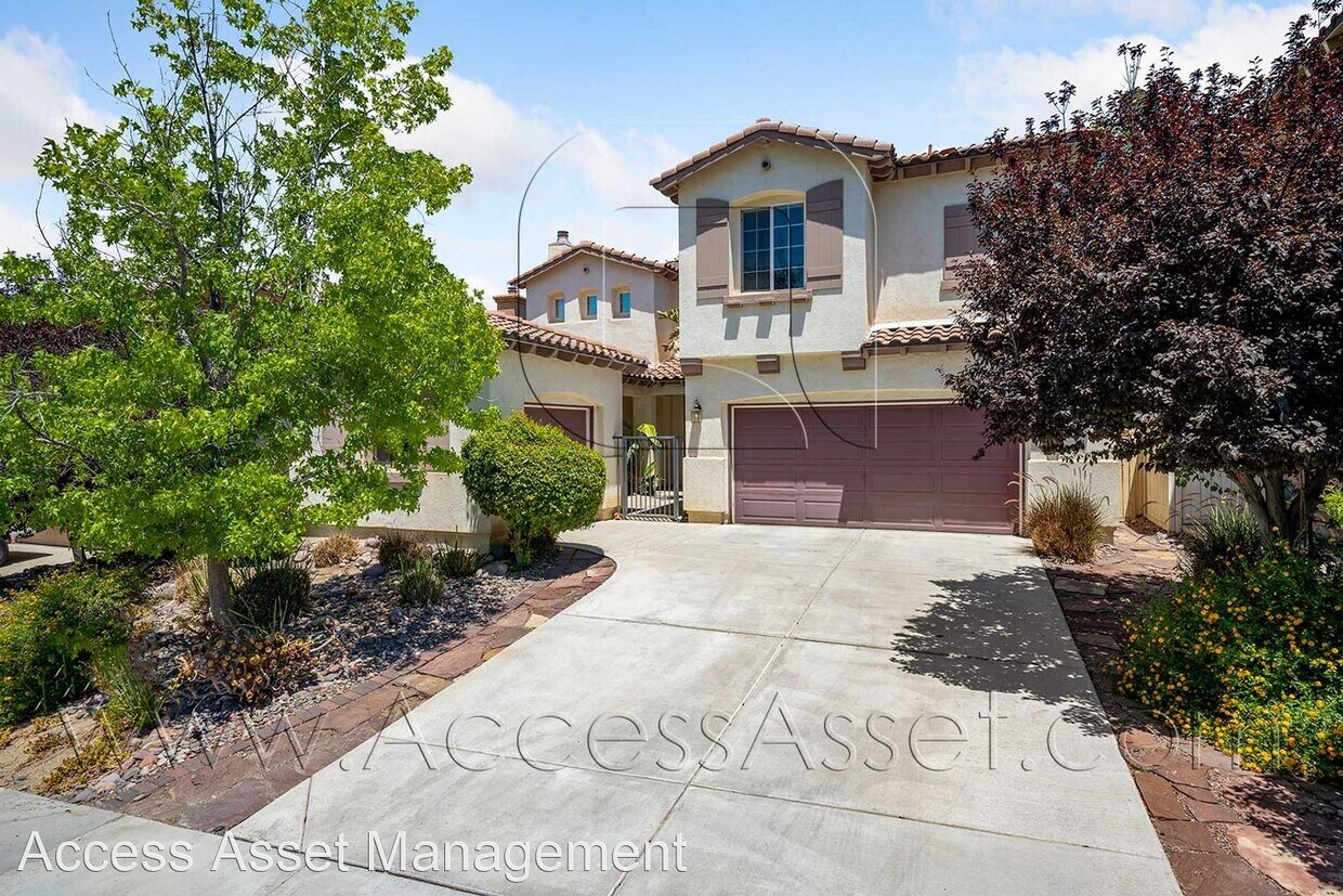 Primary Photo - 5 br, 4 bath House - 27 Plaza Modena