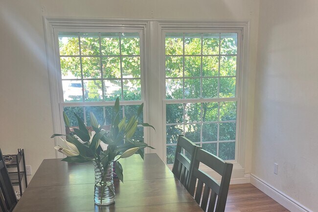 Foto del edificio - 14823 Maywood Dr