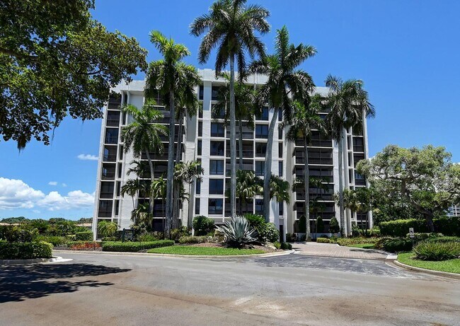 Foto del edificio - 7738 Lakeside Blvd