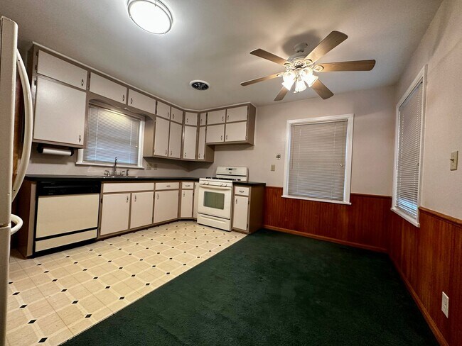Foto del edificio - Three Bedroom Home in Battle Creek!
