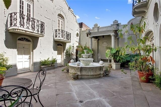 Foto del edificio - 523 Dumaine St