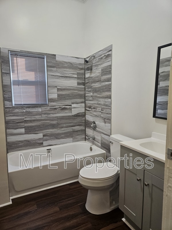 Foto del edificio - 238 E Moore St