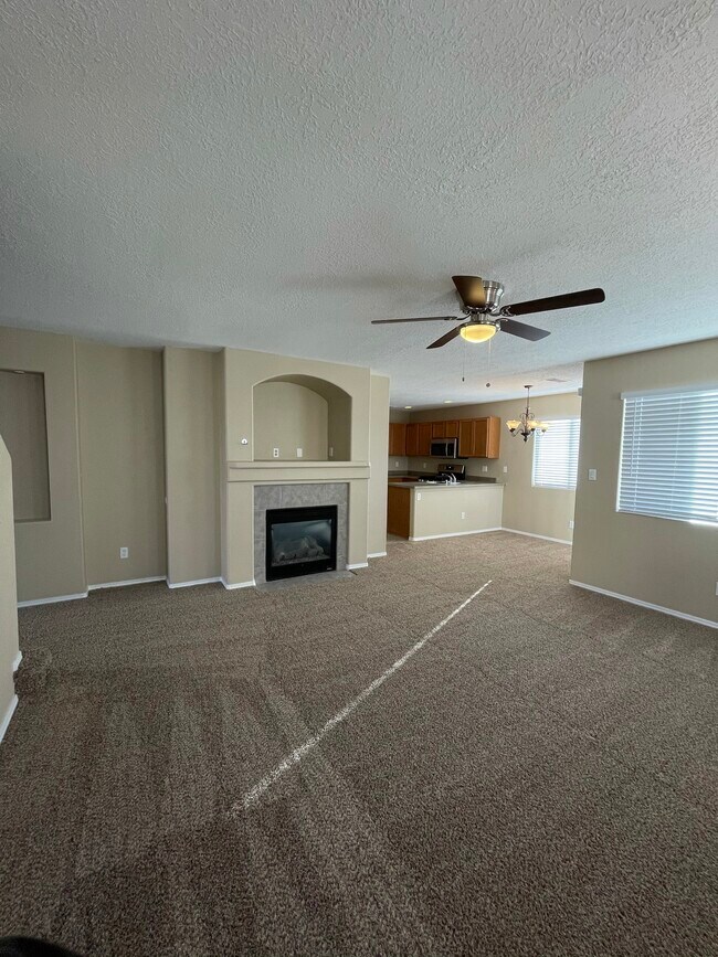 Foto del edificio - 319 Tepin Tr SE