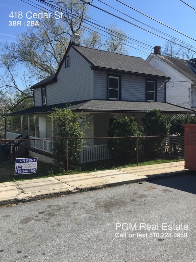 Primary Photo - 418 Cedar St