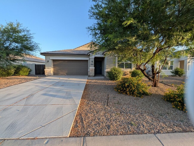 Building Photo - 9407 E Alfalfa Dr