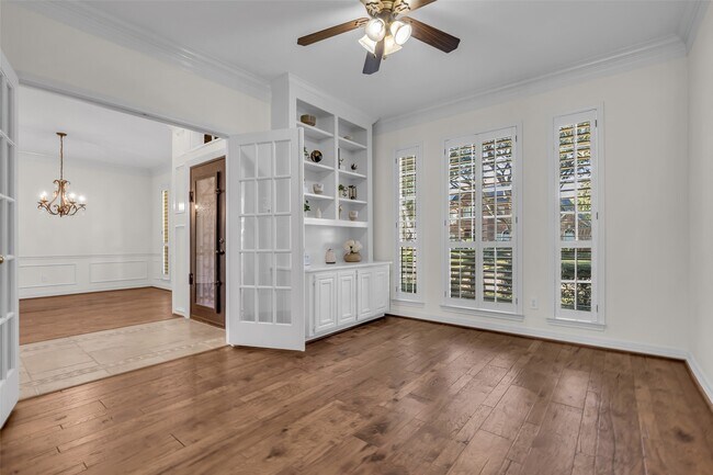 Foto del edificio - 3815 Hogan Ct