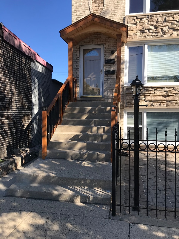 Building Photo - 5954 W Higgins Ave