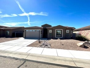 Building Photo - 2448 Cliff Rose Way