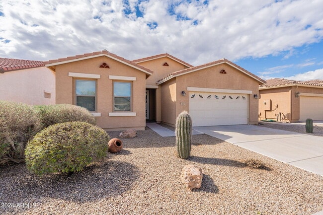 Building Photo - 2623 E San Mateo Dr