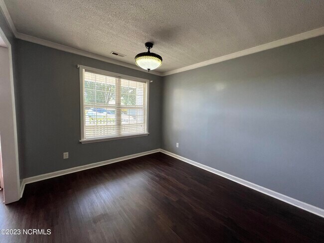 Building Photo - 112 Cobblestone Trail