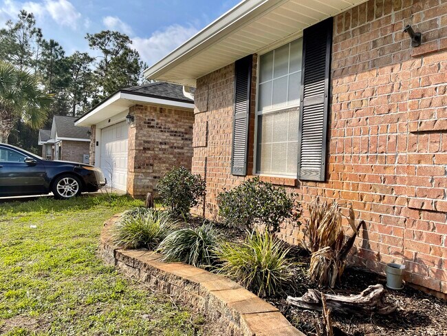 Building Photo - 1020 Freeport Ct