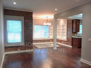 Building Photo - 1230 Piedmont Ave NE