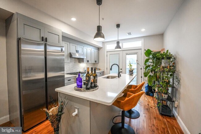 Foto del edificio - 731 18th St NE