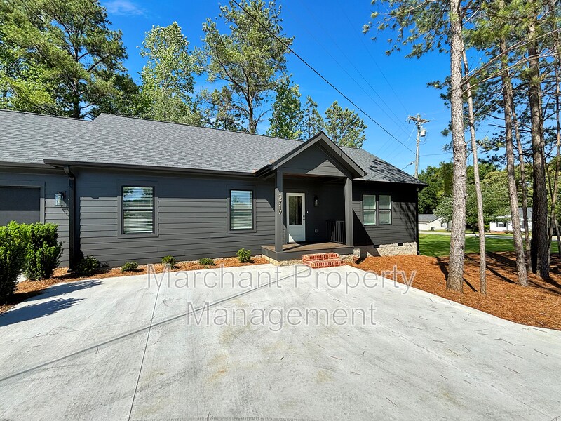 Foto principal - 3717 Greenpond Rd