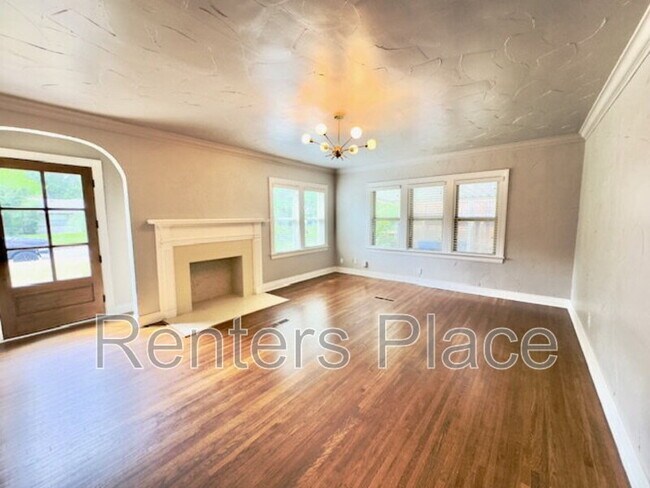 Building Photo - 4131 S Madison Pl